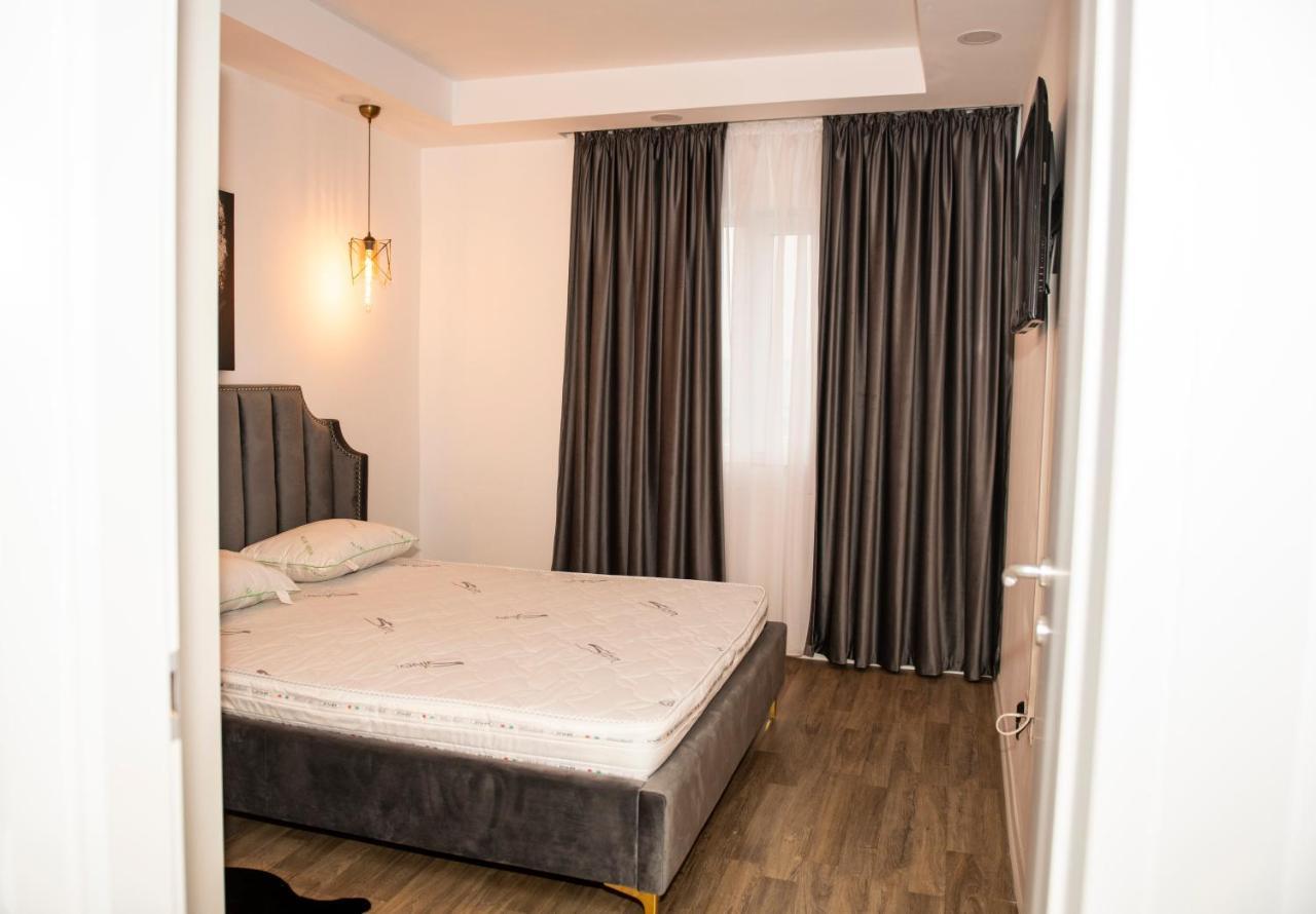 Stefanestii de Jos Raphael Apartment North Bucharest Cosmopolis מראה חיצוני תמונה