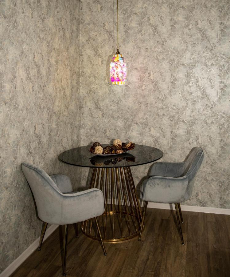 Stefanestii de Jos Raphael Apartment North Bucharest Cosmopolis מראה חיצוני תמונה